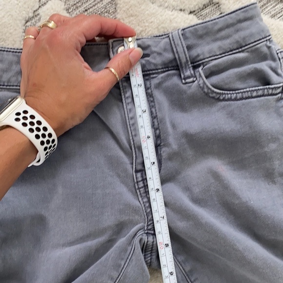 American Eagle Distressed Ankle Mid Rise Jegging - Picture 13 of 14